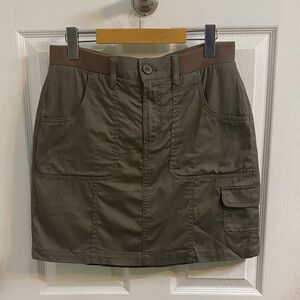 Croft & Barrow Brown Cargo Skort Skirt Mid Rise Women’s Size 8 Travel Fun Summer